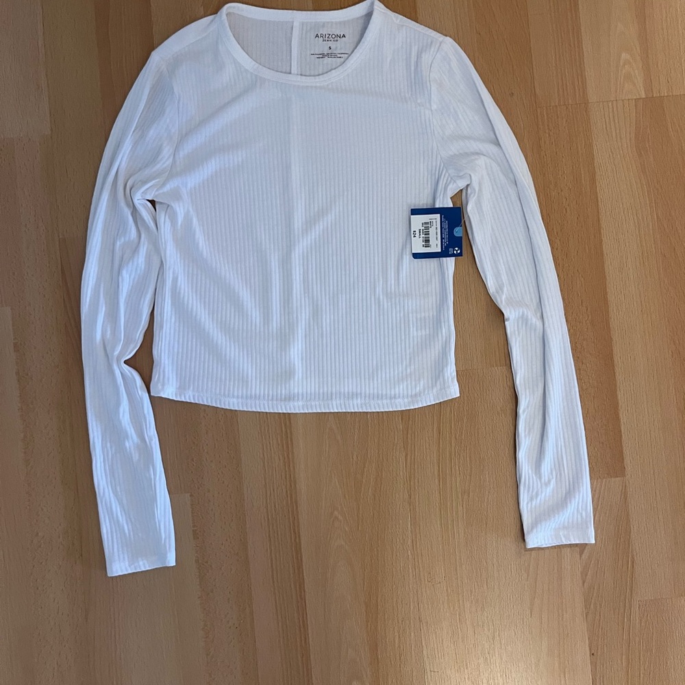 Arizona Jean Company Women's Ribbed White Long Sleeve Tee
